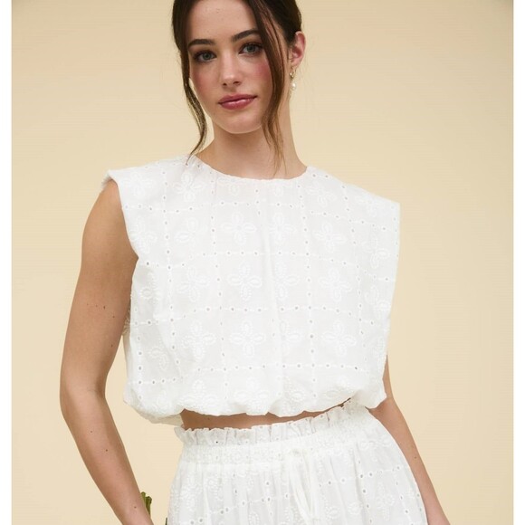 Bridget Eyelet Balloon Top - Picture 1 of 5